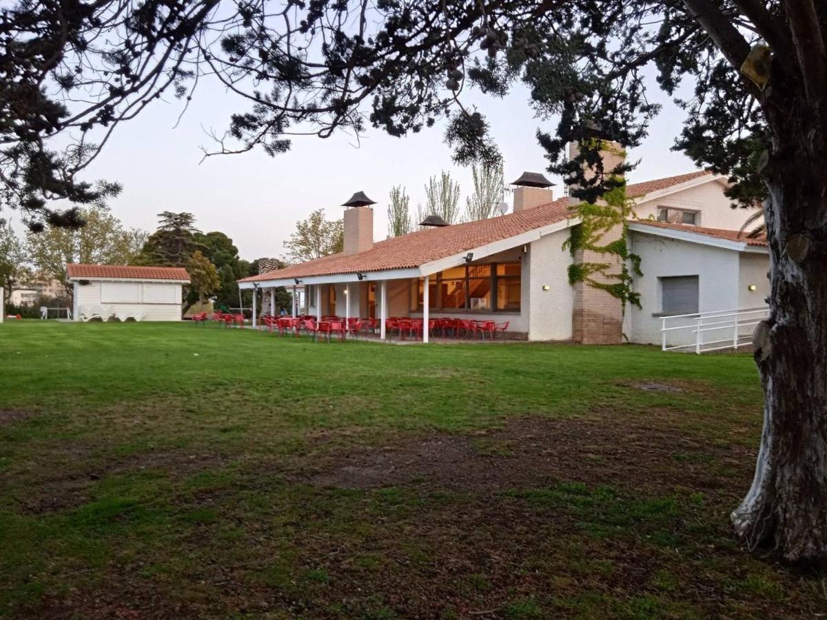 Bungalows Zaragoza Camping Exterior photo